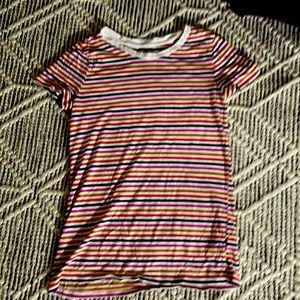 This shirt is from GAP. Size small. Colors are white,red, copper tone,pink,black